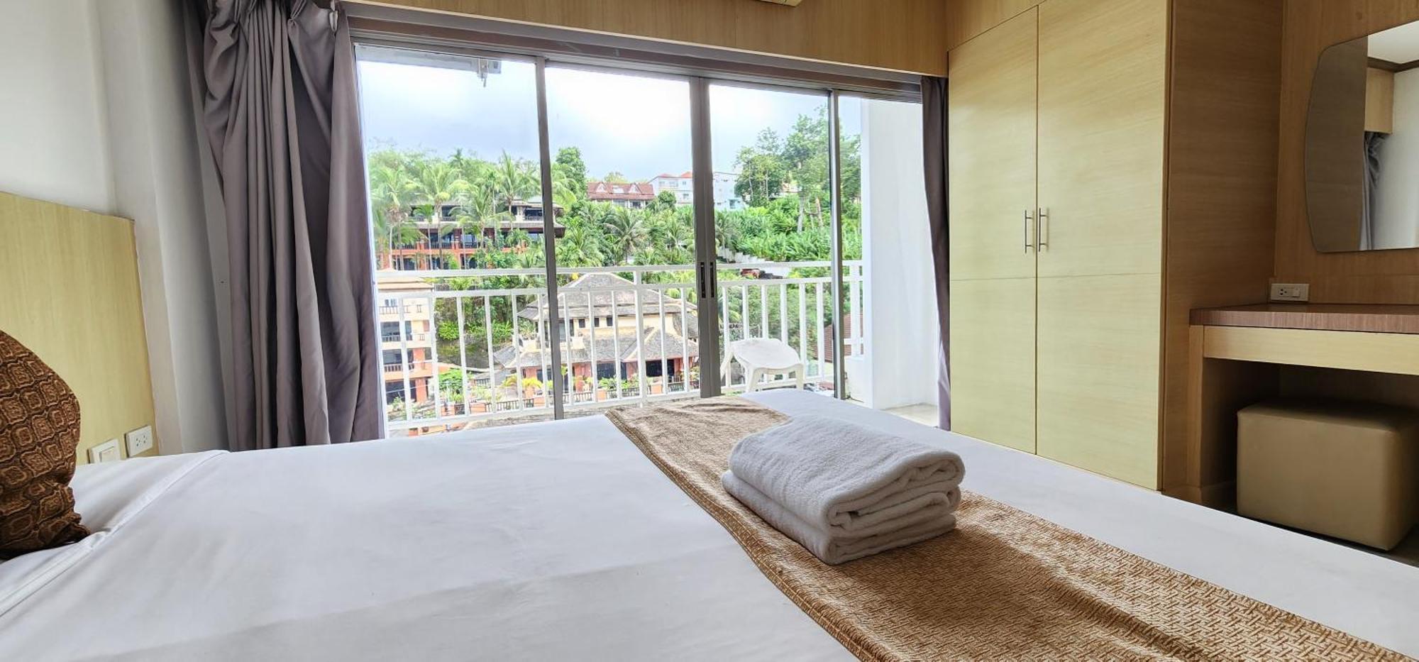 Eden Park 호텔 Patong 외부 사진