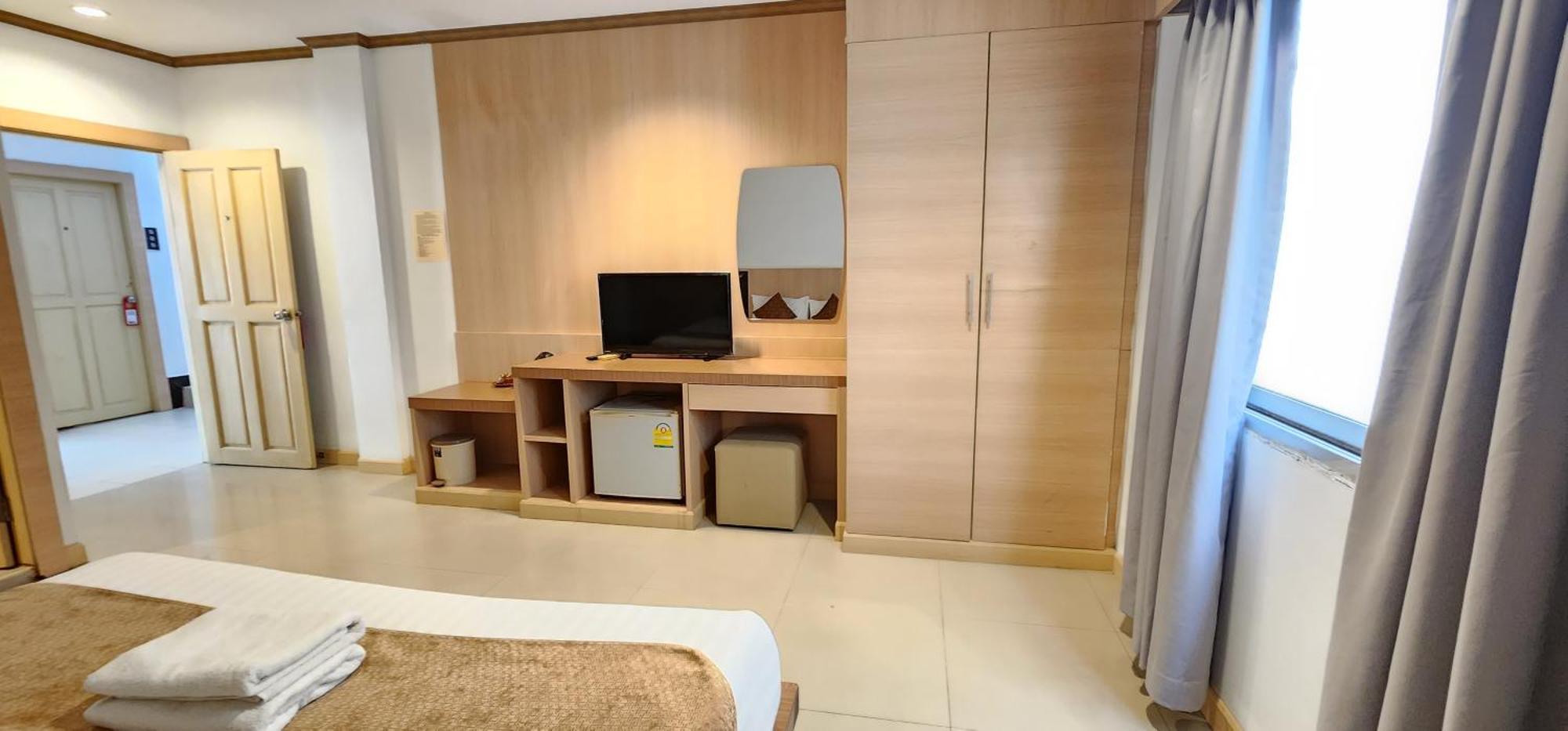 Eden Park 호텔 Patong 외부 사진